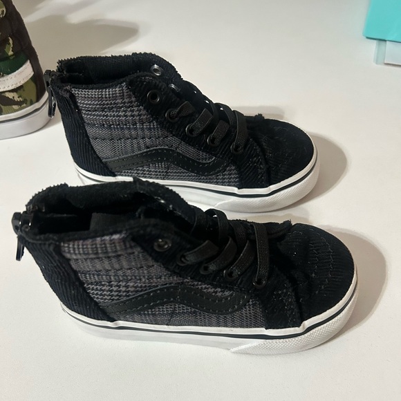 Vans bundle - Picture 7 of 9